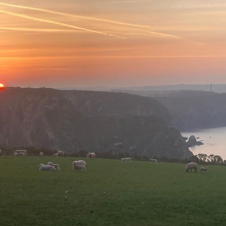 Hotel Coast Path Camping Haverfordwest Zewnętrze zdjęcie